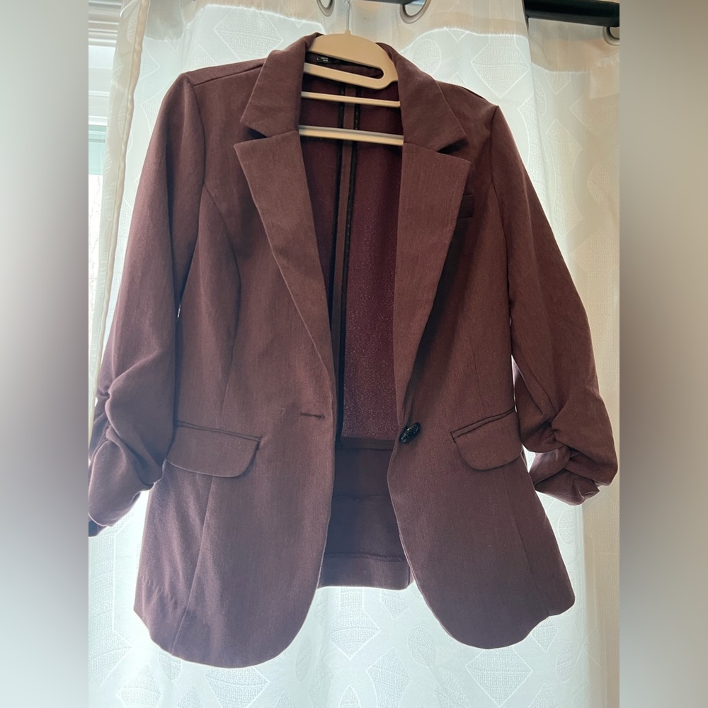 Adorable blazer